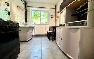 Apartament 2 camere, primitor, cu garaj, in zona Centrala-Universitate - Poză 11