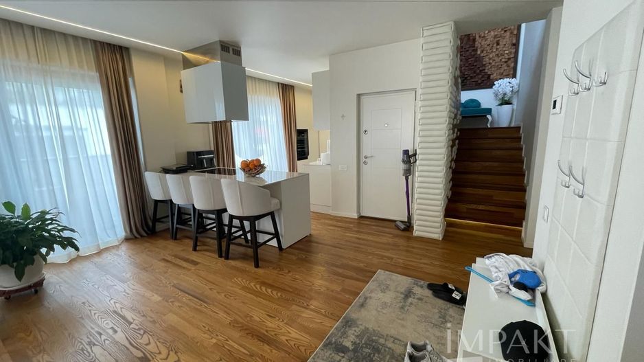 De vanzare - Penthouse 7 camere - Buna Ziua - Poză 10