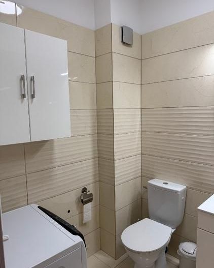 Inchiriez aparatament mobilat bloc nou zona Mihai Bravu - Poză 10