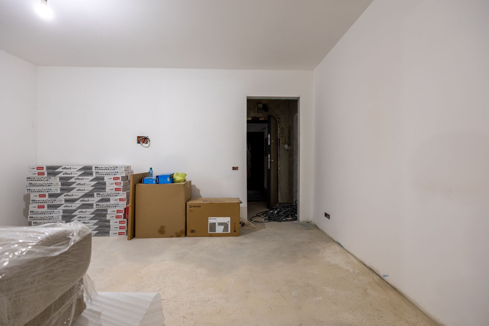 2 camere la parter, renovare avansată | Str. Argeșelu, Școala 110 - Poză 3