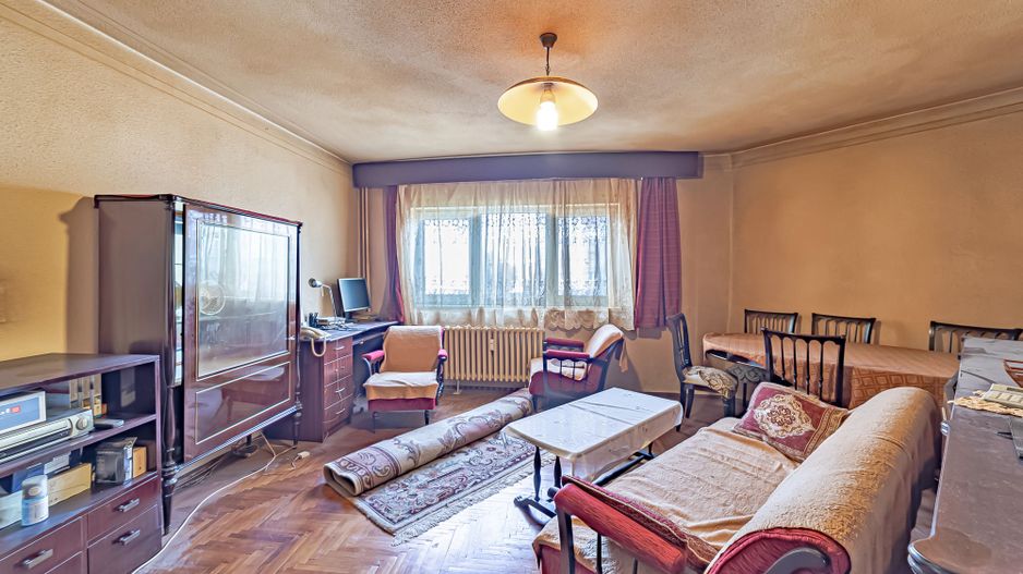 Apartament spațios în zona Banu Mărăcine - Poză 3