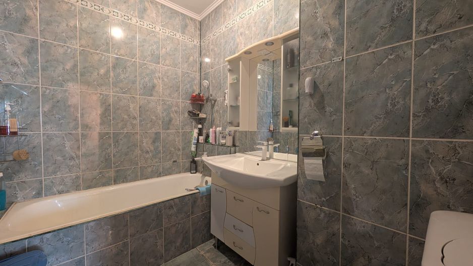 Vila spațioasă 6 camere cu teren generos – Ferentari – Preț excelent! - Poză 26