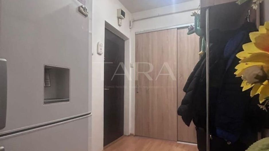 Apartament cu 2 camere decomandate, 50 mp, balcon. - Poză 7