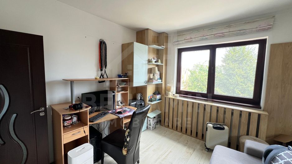 De-Vanzare-Case-16-Camere-400mp-Utili-1100mp-Teren-Sacele-Brasov - Poză 8