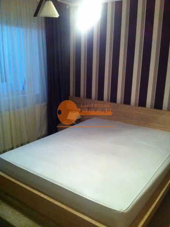 Apartament cu 3 camere in zona Gorjului( centrala proprie) - Poză 1