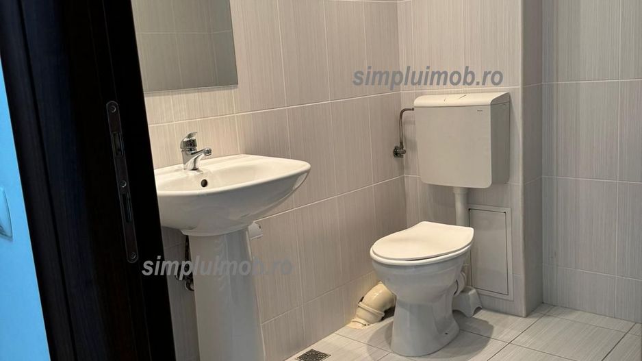 Spatiu birou cladire birouri Metrou Iancului - Poză 8