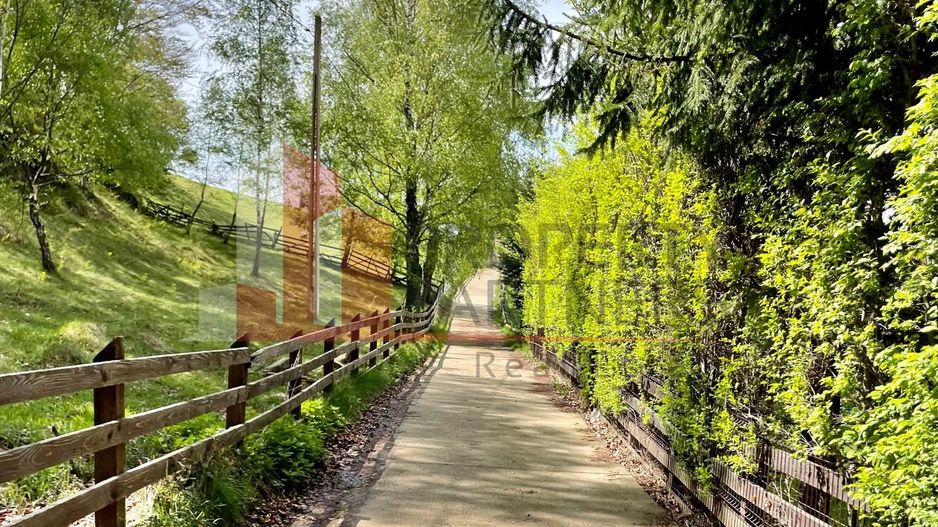 Teren in sat Pestera, comuna Moeciu. - Poză 10
