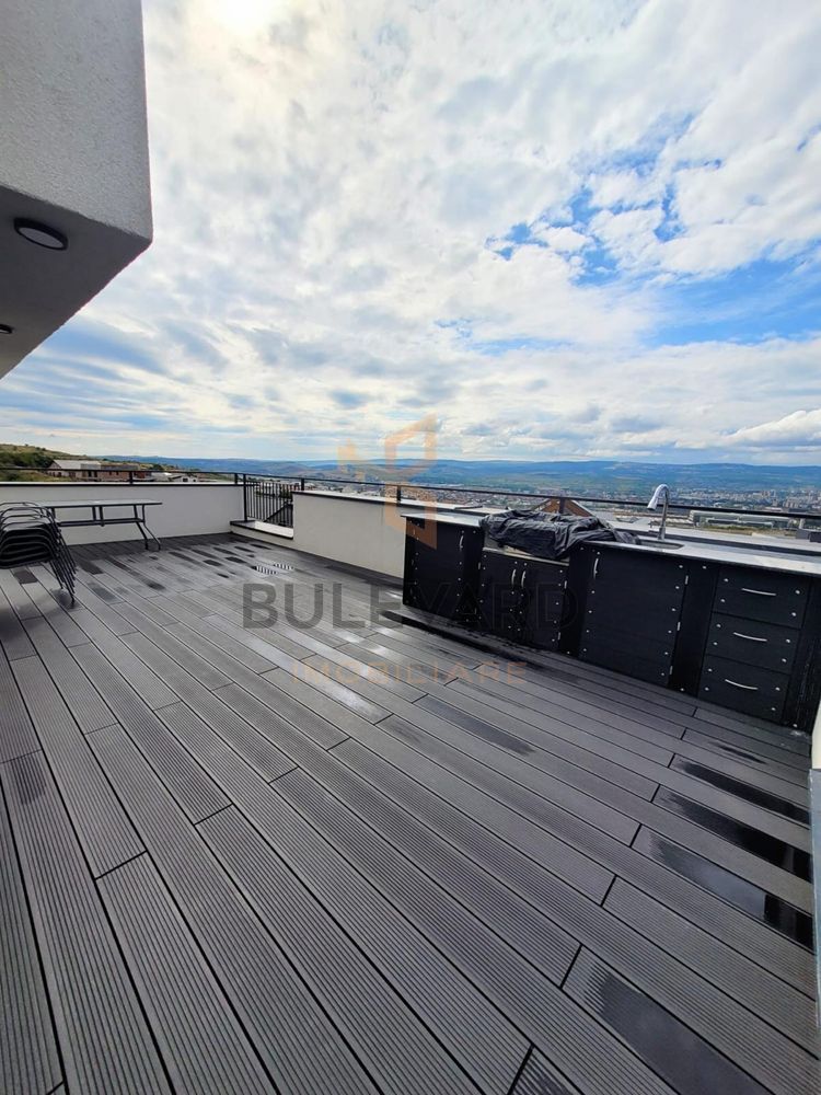 Casa de inchiriata cu Jacuzzi, zona Voronet - Poză 2