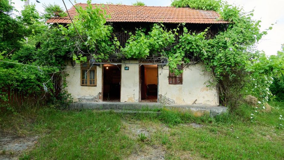 Casa cu teren generos - 4696 mp Apa Sarata - Campulung !! - Poză 21