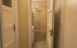 Piata Romana - Magheru - KFC - Poză 12