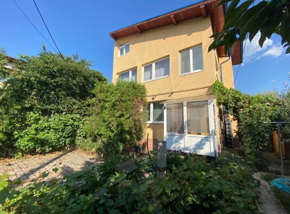 Vila luminoasa Crangasi/ Giulesti,  245 MP construiti, utilitati, 340000 EUR - Poză 14