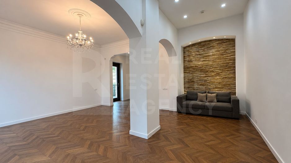 Chirie, spațiu comercial, 55 mp, str. București, Centru - Poză 4