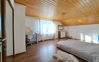 Casa Sibiu, garaj si pivnita, 5 camere, 2 bai, curte mare - Poză 19