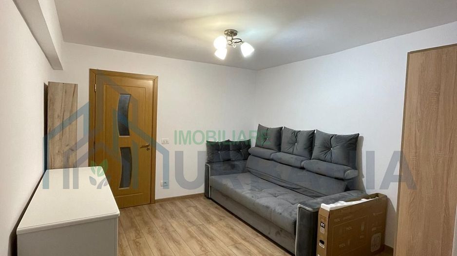 Vand garsoniera, zona Nicolina - Poză 3