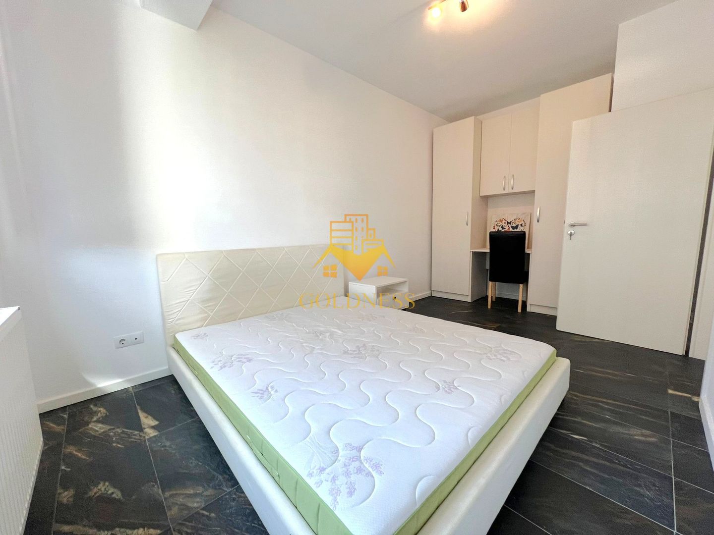 3 camere, 2 Parcari, Pet Friendly, Buna Ziua, Grand Hotel, Trifoiului - Poză 5