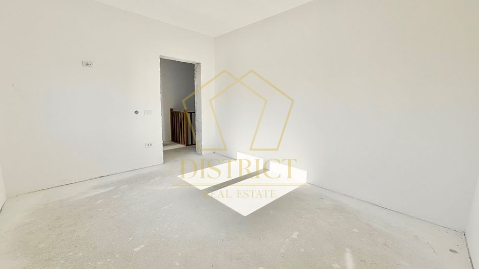 Duplex-uri cu 4 camere, 3 bai si perete coumn dublu in Chisoda, la asfalt. - Poză 21