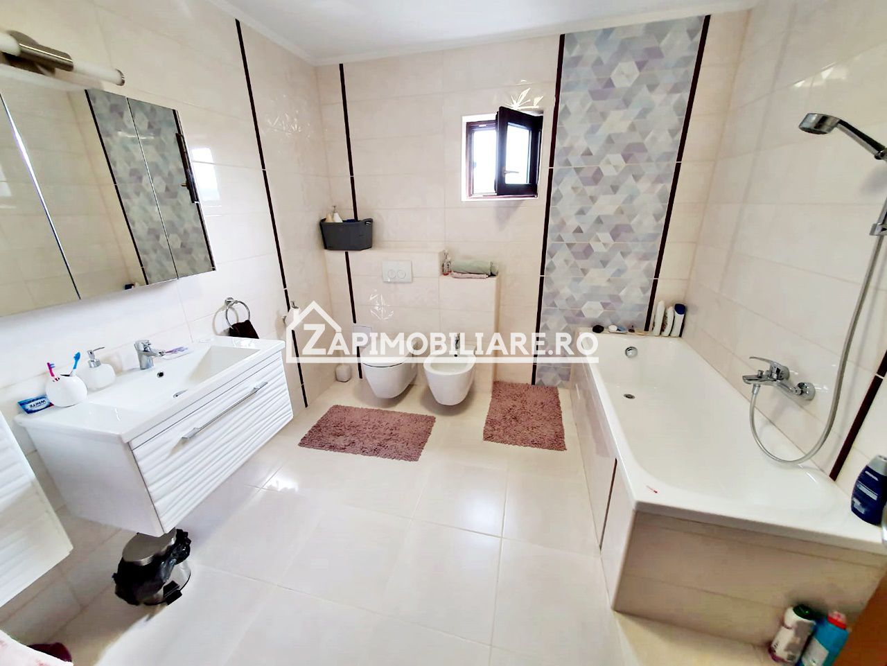 Casa 5 camere, 180 mp, 500 mp teren, garaj - Poză 4