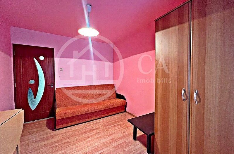 Apartament cu 3 camere de vanzare in zona Rogerius, Oradea - Poză 10