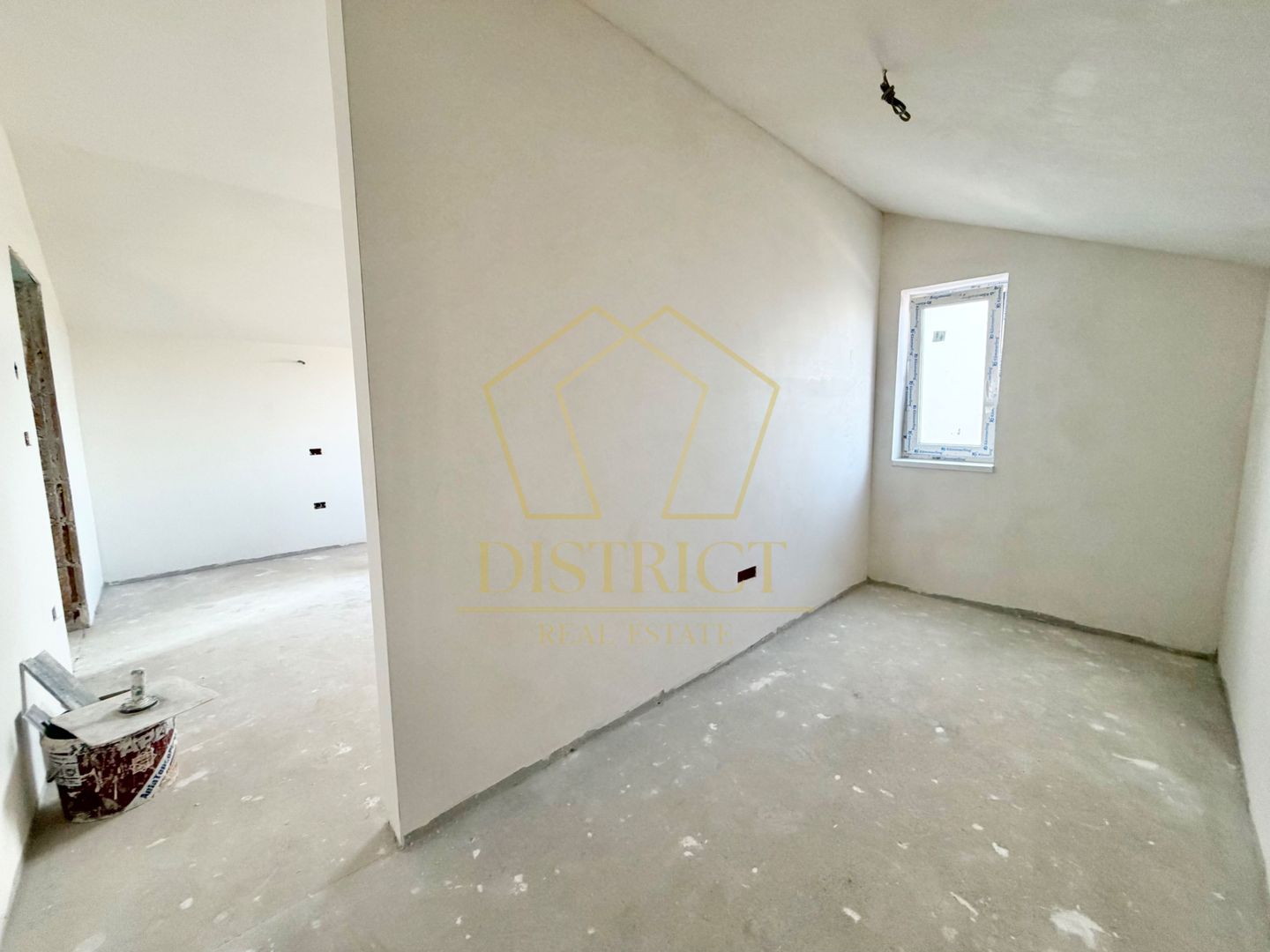 Duplex cu 4 camere 2 bai si dressing, 115 mp utili in Urseni. - Poză 7