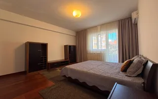 APARTAMENT ULTRACENTRAL CU 4 CAMERE LA INCHIRIERE - Poză 12