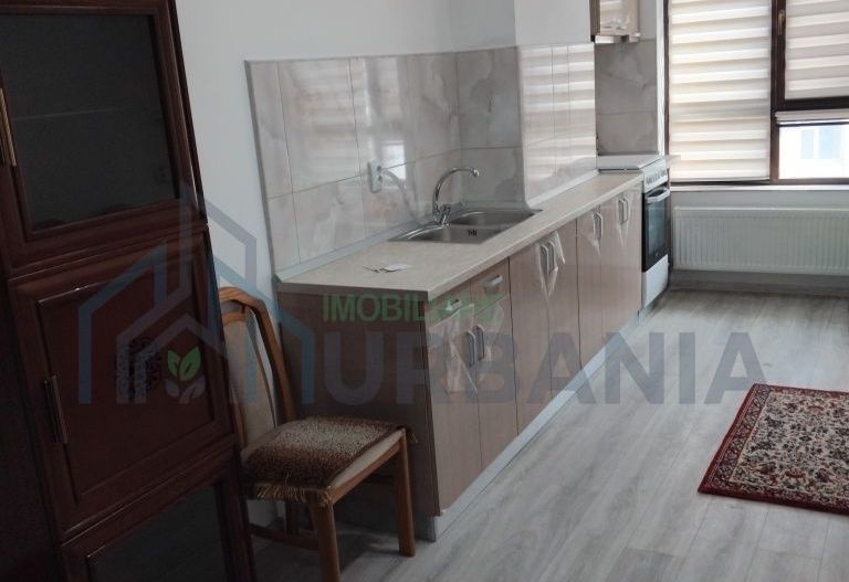 Închiriez apartament cu doua camere în zona șoseaua nicolina lingă sel - Poză 1