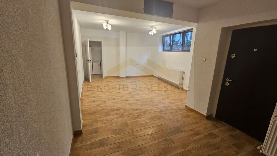 Spațiu de închiriat 26 mp | Piața Victoriei | Ideal birou, beauty sau servicii - Poză 2
