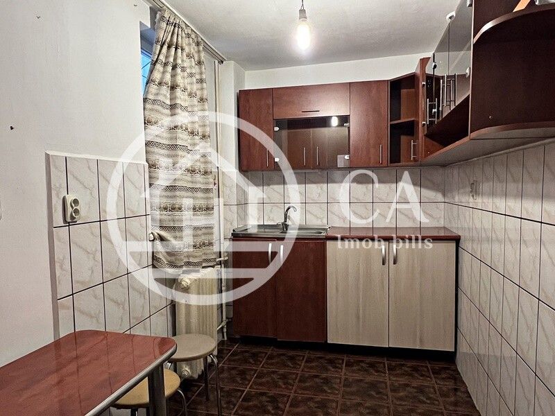 Apartament de vanzare cu 2 camere in zona Rogerius, Oradea - Poză 5