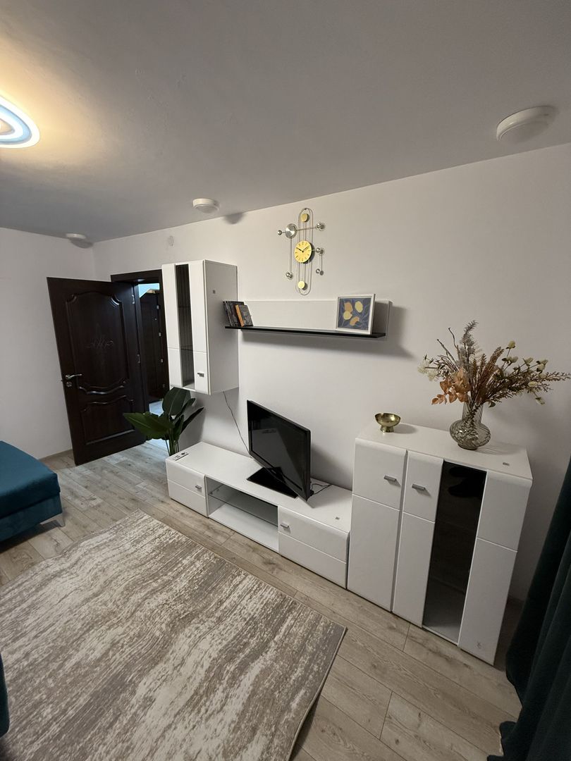 Garsoniera | RENOVATA RECENT - LUX | Centrala proprie | 5 min metrou - Poză 4