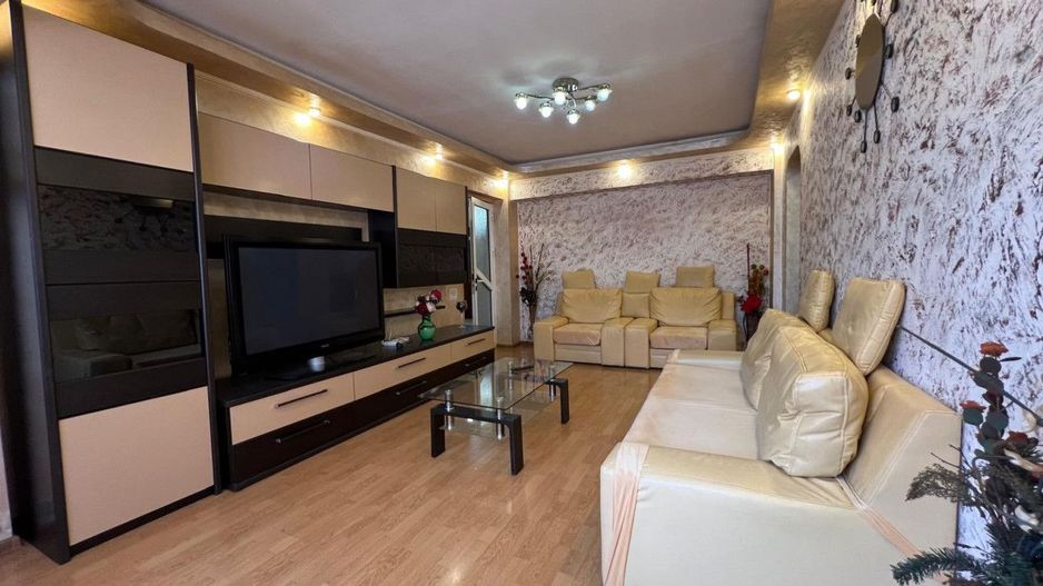 Inel II/Eliberarii - Apartament cu 3 camere situat pe strada Eliberării. - Poză 3