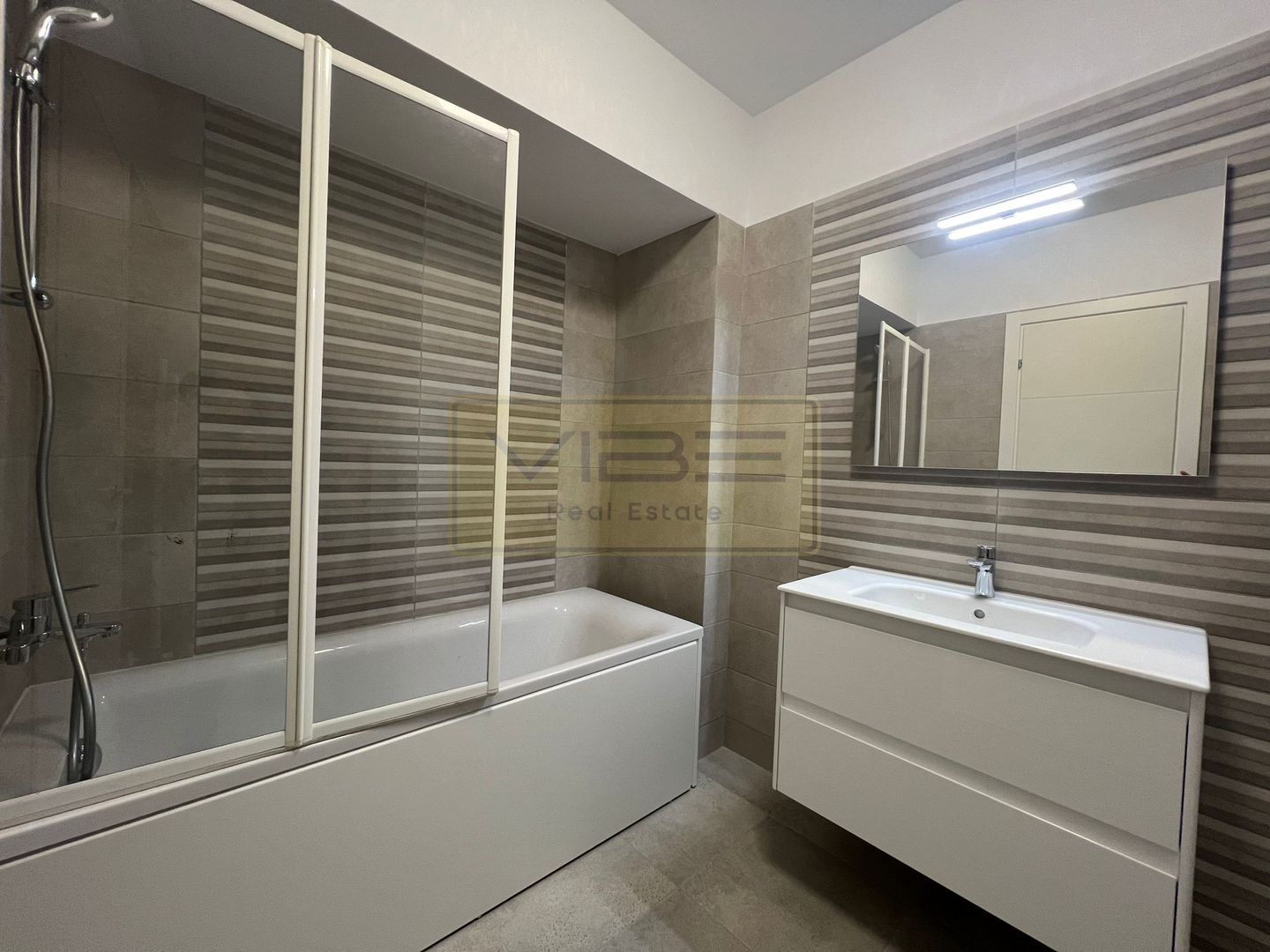 Apartament 1 camera + parcare Conest Evolution - Poză 12