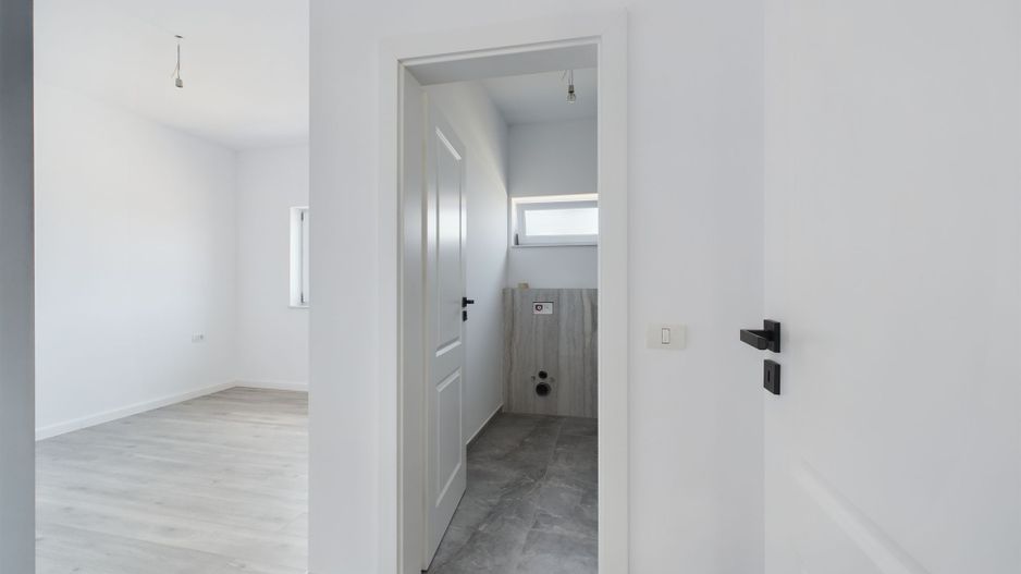 Duplex cu 5 camere în Ghiroda - Poză 17