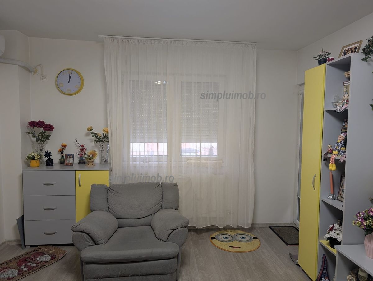 Decomandat Bloc Nou Centrala Proprie 2 Camere Titan - Poză 3