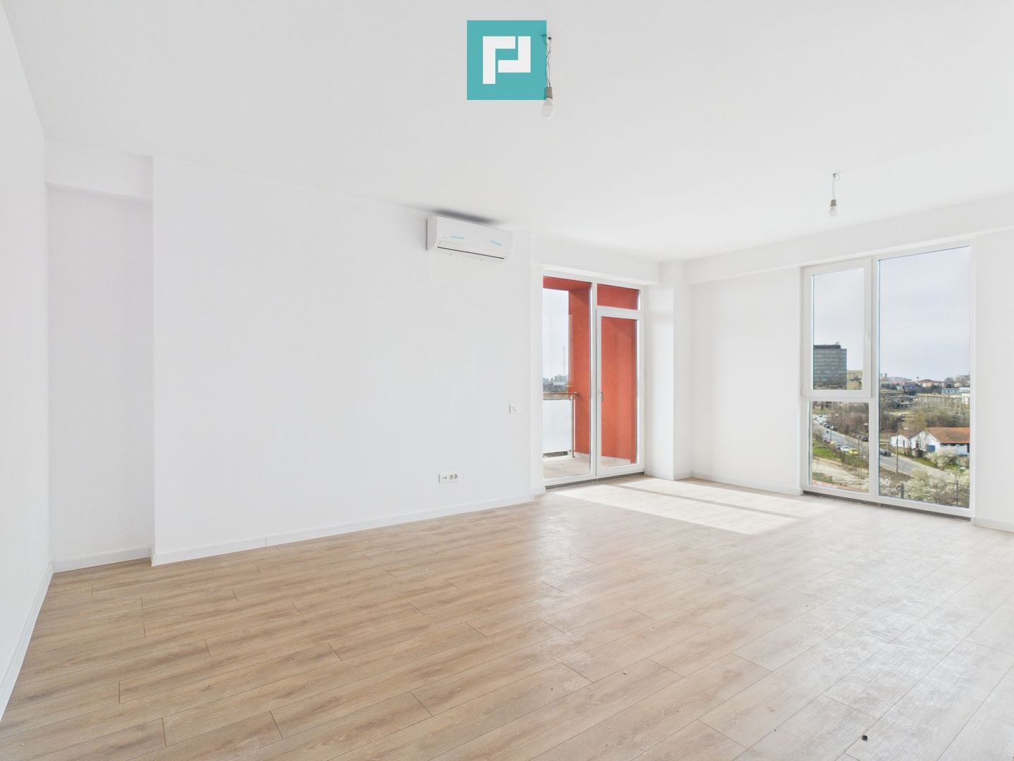 Apartament 2 camere, etaj 5, finisaje lux - Poză 5