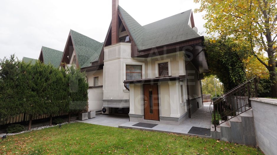 Vânzare, casă, 180 mp + 5 ari strada Calea Trușenilor ,Trușeni. - Poză 23