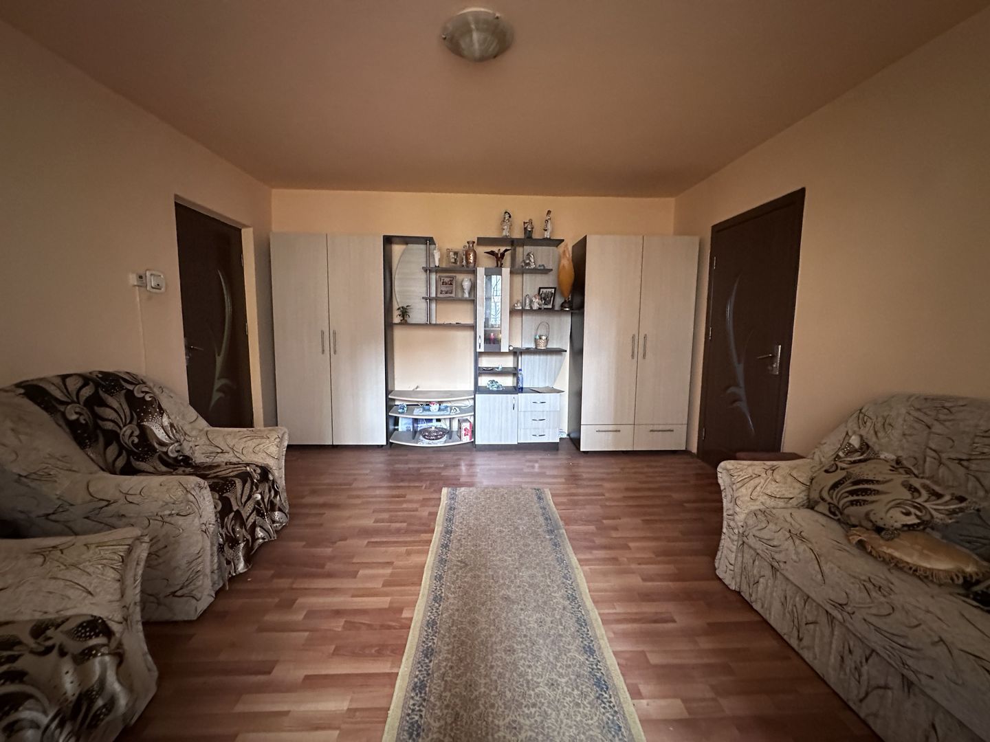 PARTER! Vânzare apartament cu 2 camere în Târgoviște - Poză 1