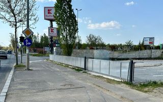 Teren Stradal | 910 mp | Langa Kafuland Sisesti | Deschidere 20m - Poză 3