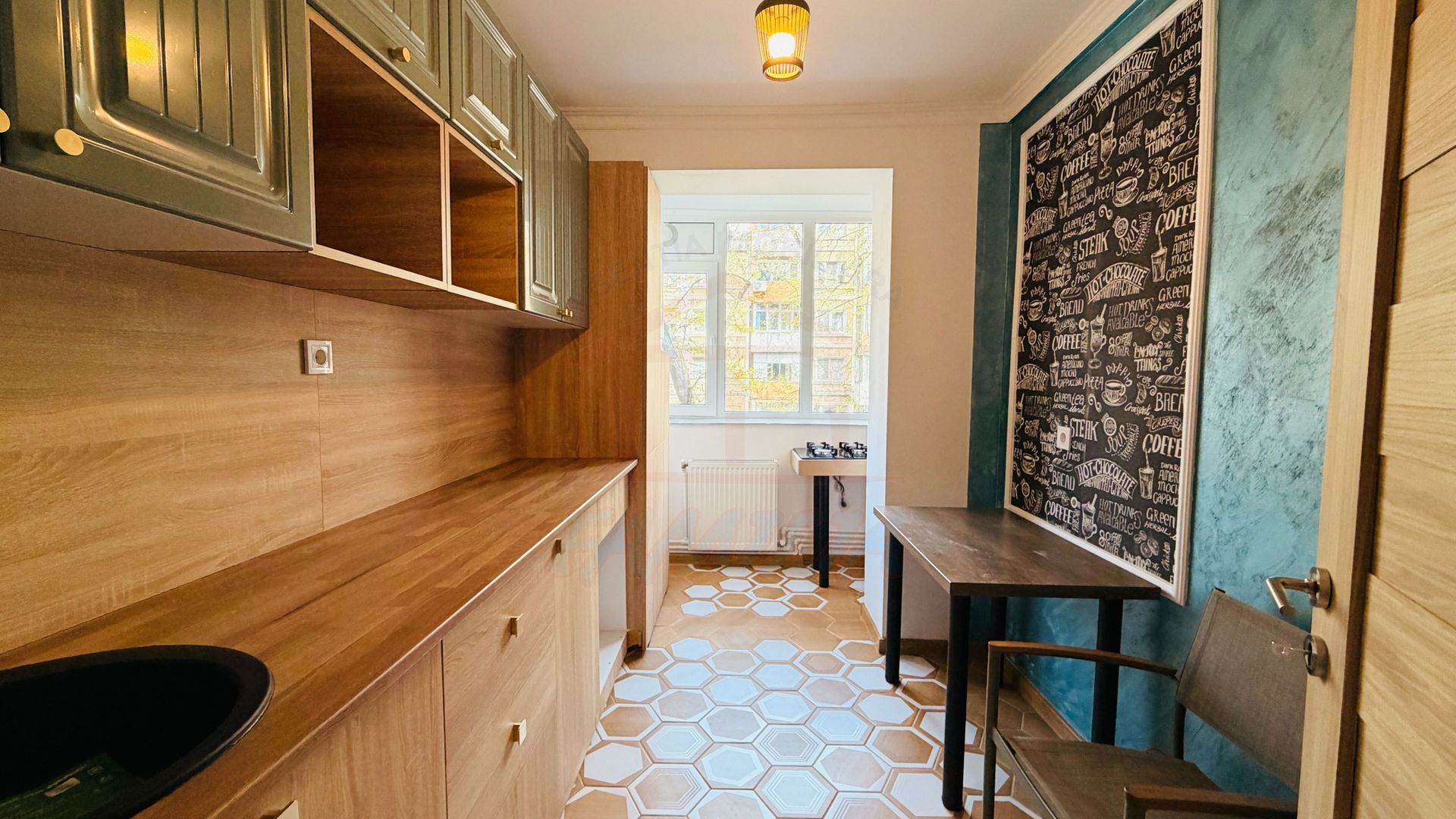 Apartament 3 camere semi. In Galati, Mazepa 1, etaj 1, renovat recent - Poză 2