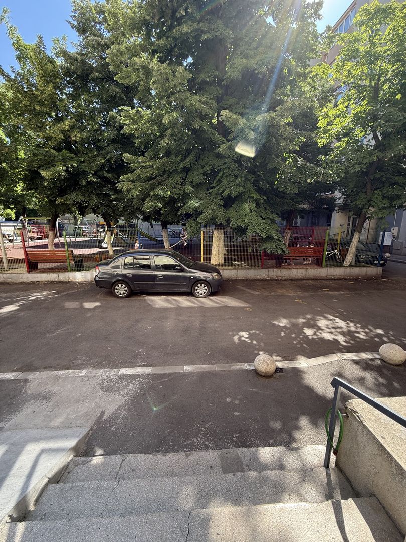 Ap 2 cam mobilat/utilat, complet renovat- etaj 2-bloc 6 etaje - Poză 21