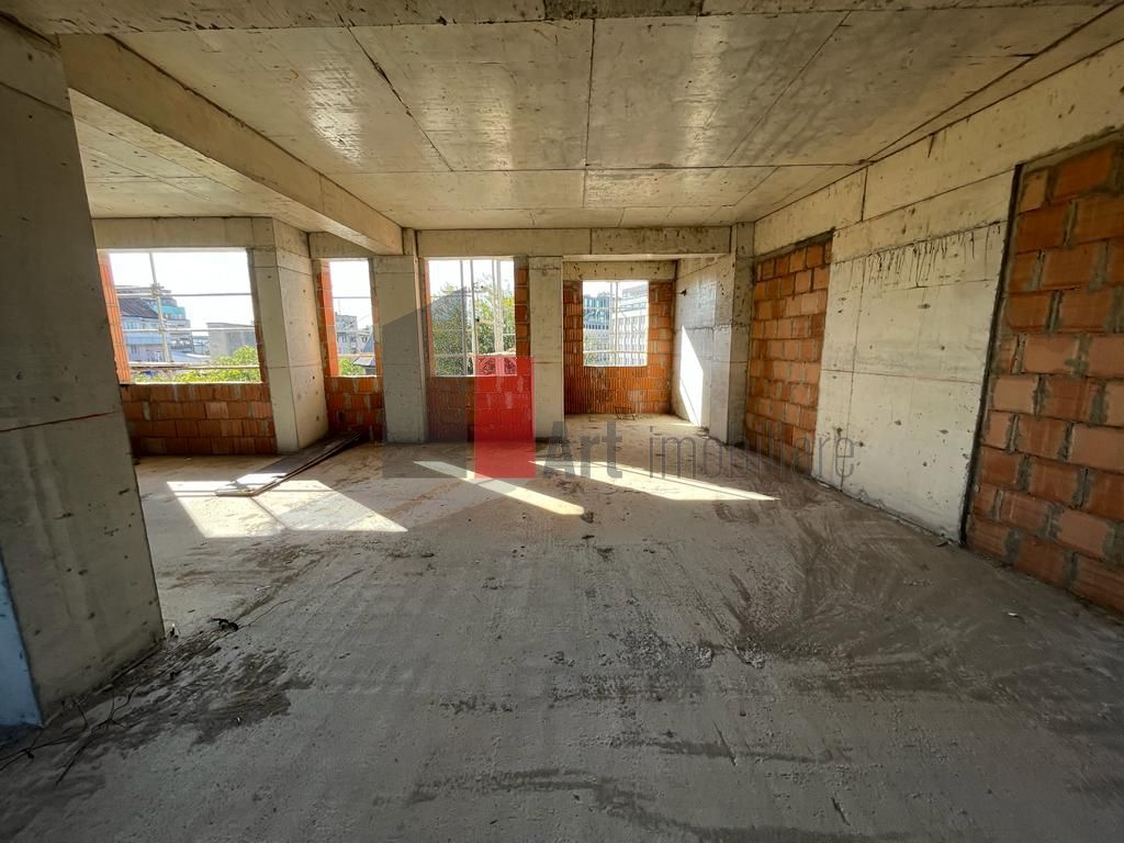 Spatiul "MALNOVA", imobil exclusivist comercial/birouri - Poză 7