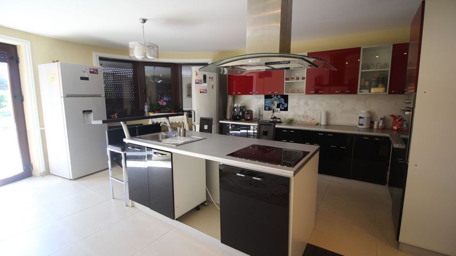 Imobil pretabil firme - zona Girocului - Poză 3