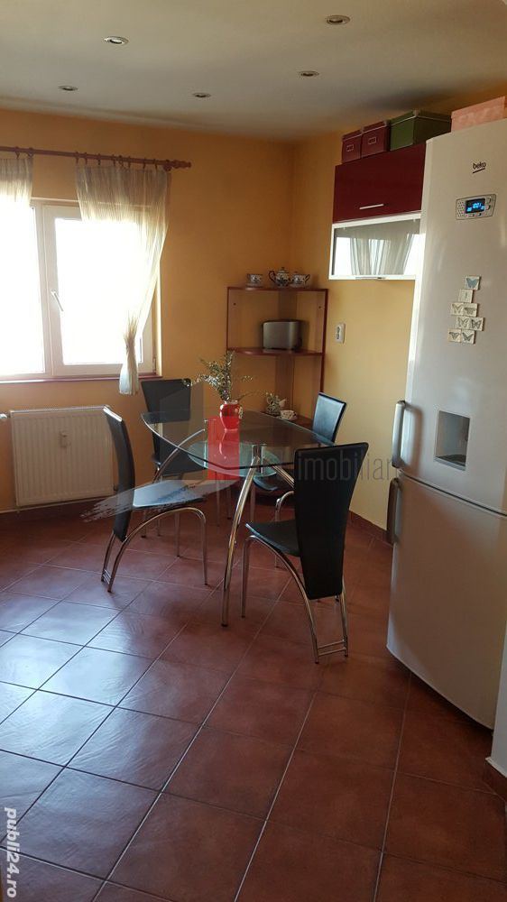 Inchiriere 2 Camere Decebal - Poză 6