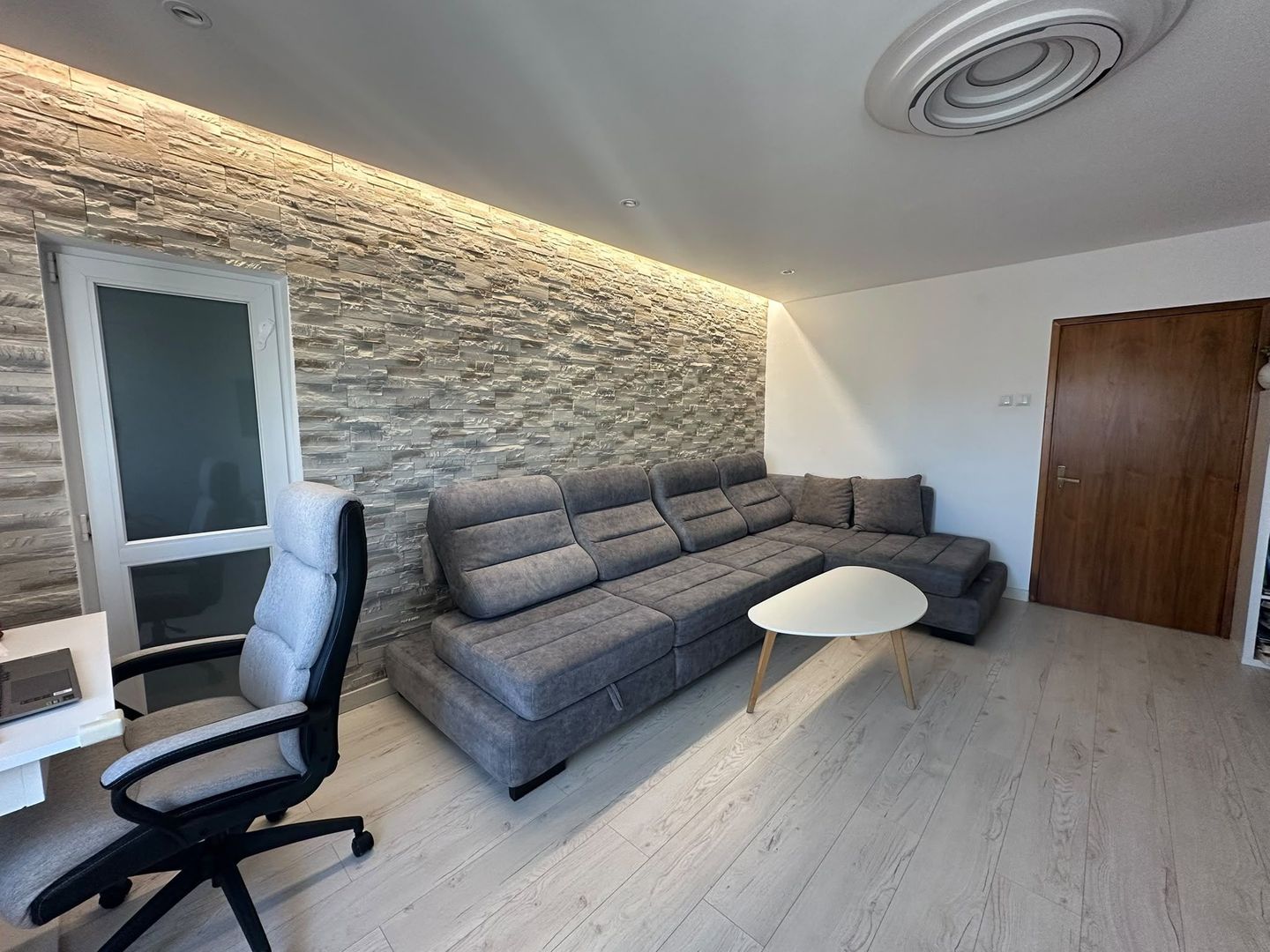 APARTAMENT 3 CAMERE | CENTRALA TERMICA | NERVA TRAIAN | METROU 12 MIN - Poză 1