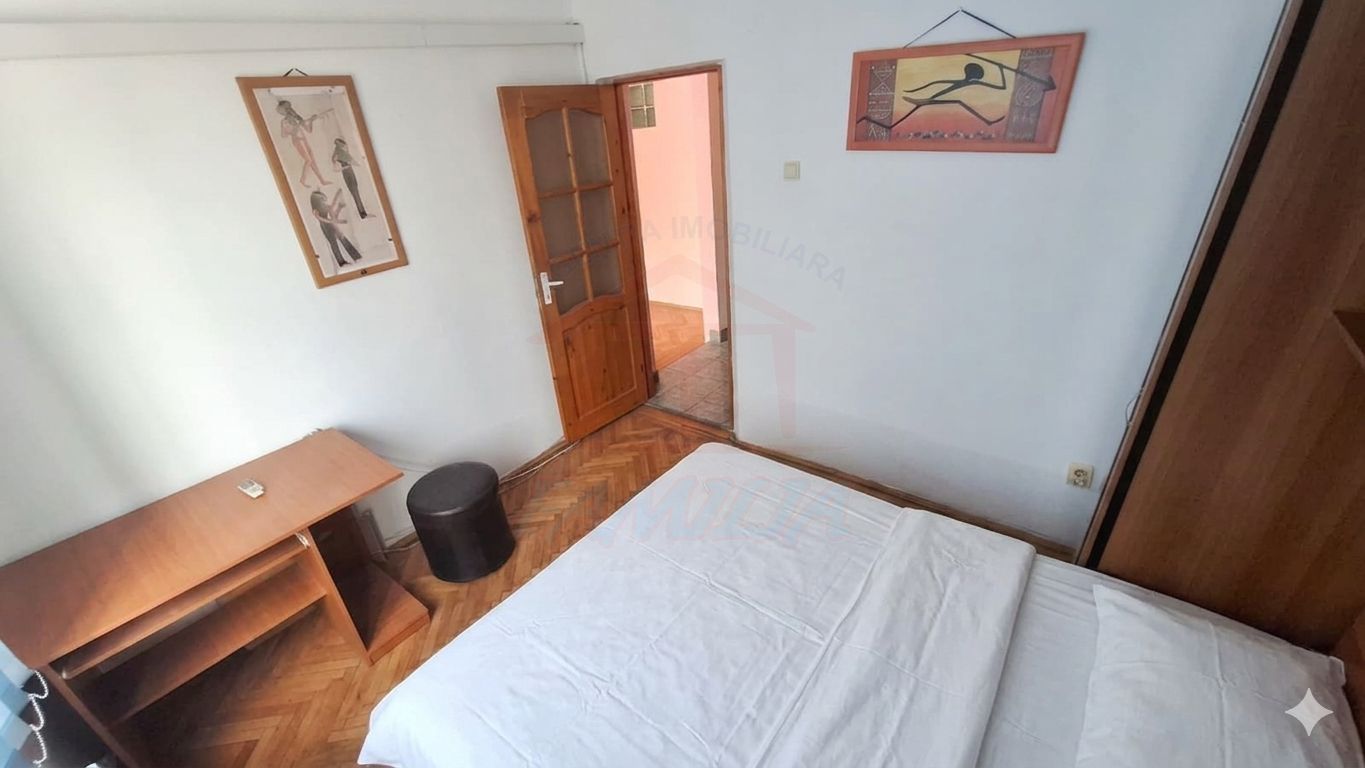 Apartament cu 2 camere de vanzare in CENTRU - Poză 2