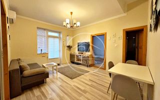 Casa de inchiriat cu 3 camere la curte comuna in zona centrala, Oradea - Poză 2