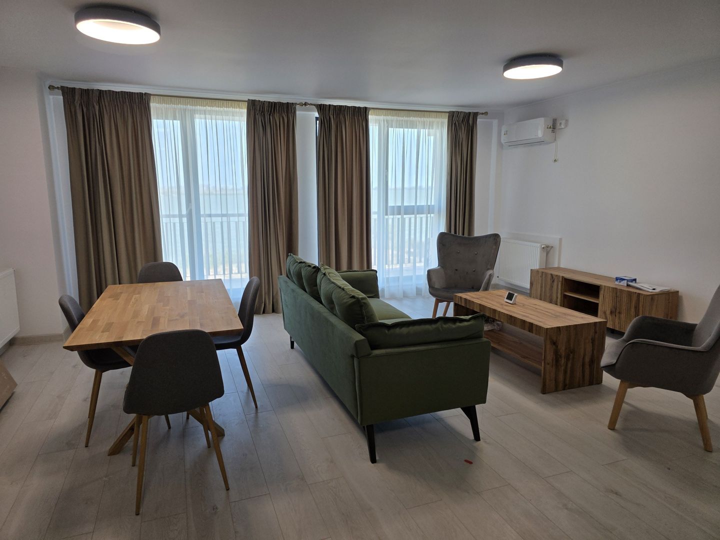 De închiriat – Apartament 2 camere cu vedere frontală la lac & loc de parcare - Poză 7