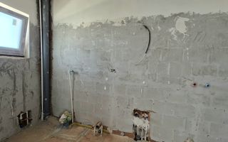 Casă / Vilă patru camere, curte proprie 250 mp, stil Duplex - Poză 14