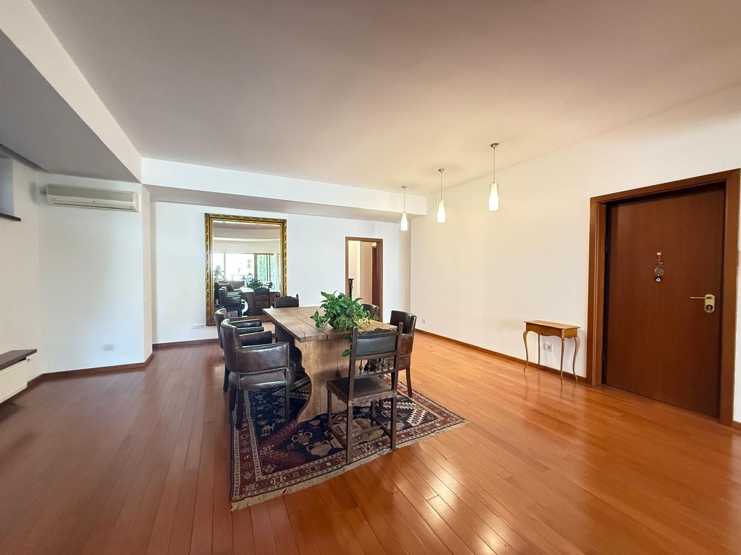 DE ÎNCHIRIAT ‖ APARTAMENT PREMIUM ‖ ULTRACENTRAL VICTORIEI ‖ PARCARE + BOXA - Poză 5