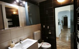 De vanzare apartament cu doua camere , zona Curcubeului. - Poză 11