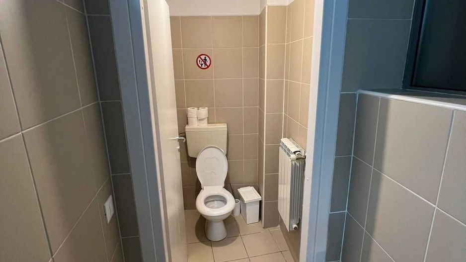 220 m2- studio dans de închiriat Sector 4, București - Poză 7