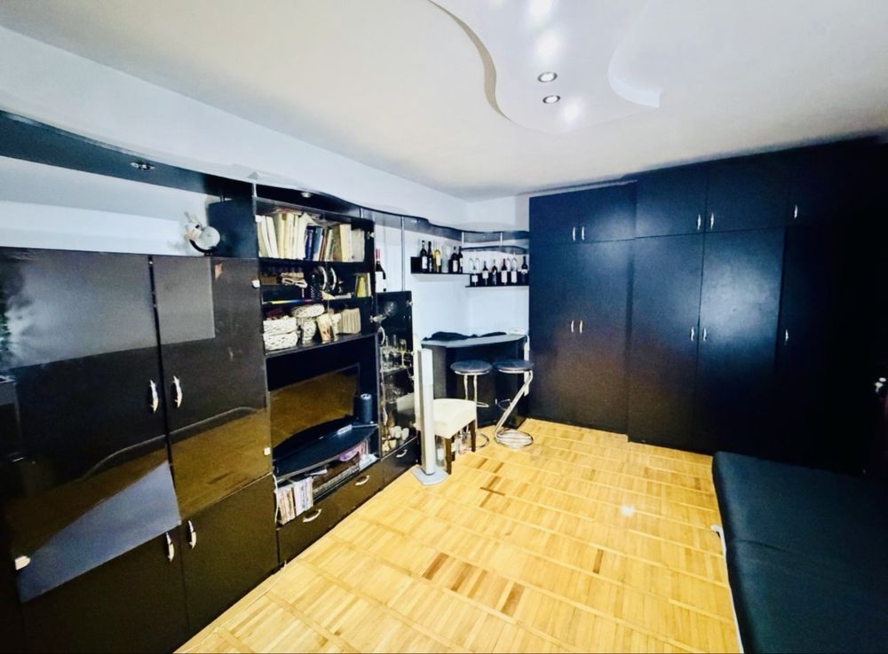 Aradului | 2 Camere | Decomandat | Centrala Proprie - Poză 2